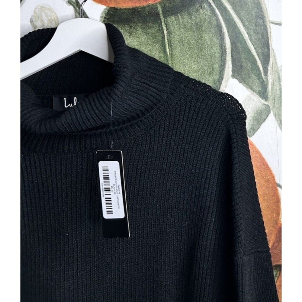 Lulus Size XS Fireside Chats Turtleneck Wide Sleeve Black Pullover Sweater NWT - Picture 4 of 7